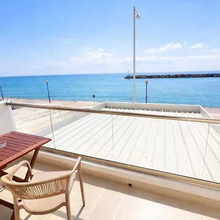 Harbour's Nest Apartman *